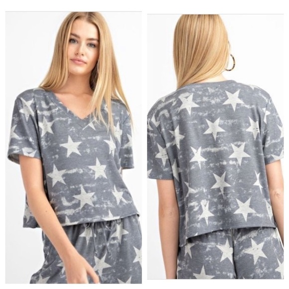 V-neck Vintage Novelty Washed Star 🌟 Print Top - Picture 1 of 8